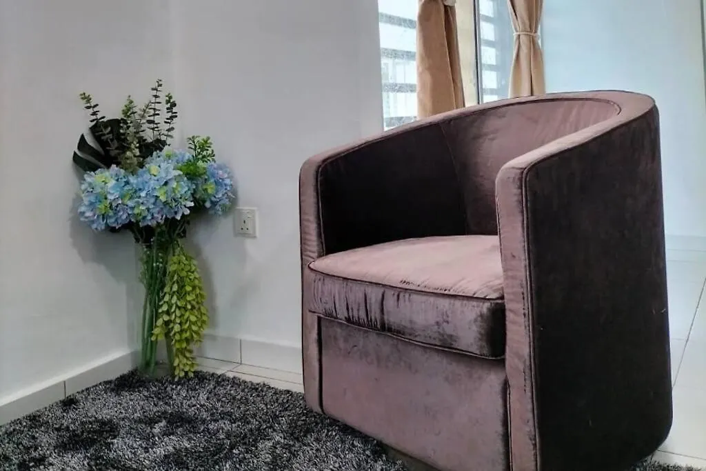 Iris 55 Corner Lot House Spacious Outdoor With Wi-Fi Johor Bahru 0*,  Malaysia